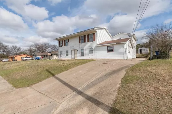 7326 N La Flor Lane,  Dallas,  TX 75241