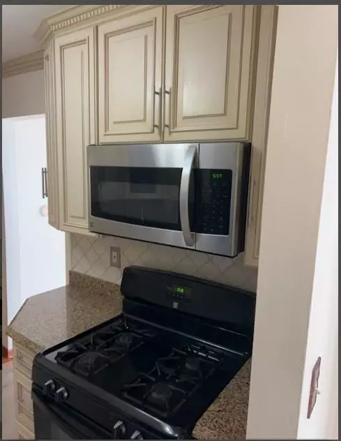 St. Albans, NY 11433,112-35 168th ST