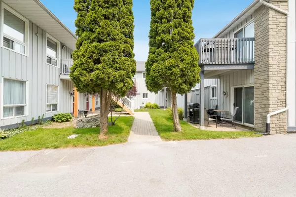 Wasaga Beach, ON L9Z 2K7,891 River RD W #5