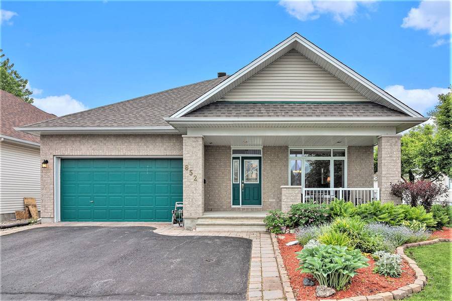 852 Swallowtail CRES, Orleans - Cumberland And Area, ON K4A 4M5