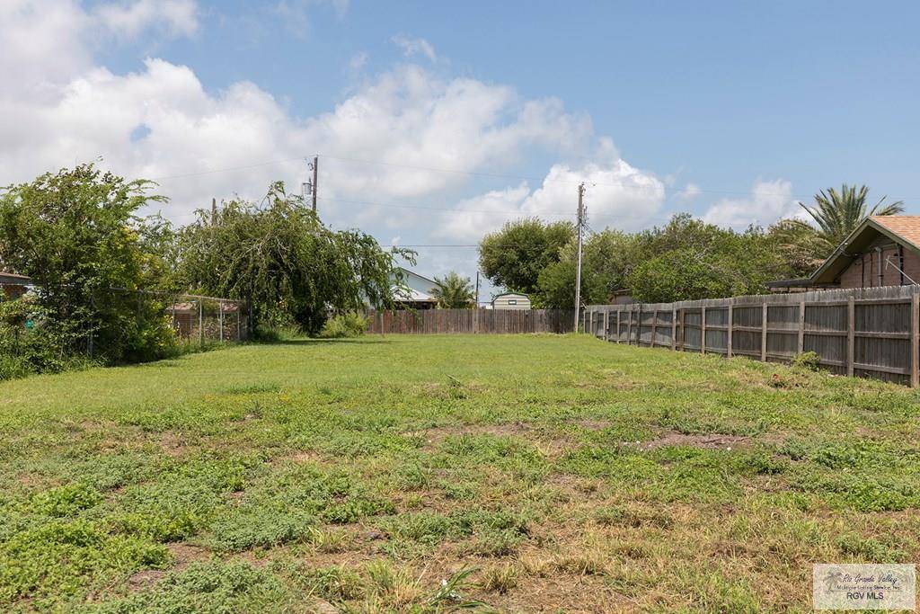 Laguna Vista, TX 78578,207 MESQUITE DR.