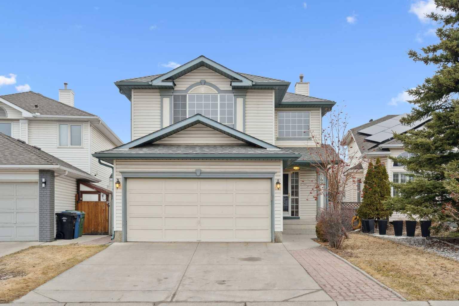 Calgary, AB T2Z 2M1,148 Douglas Glen Heath SE