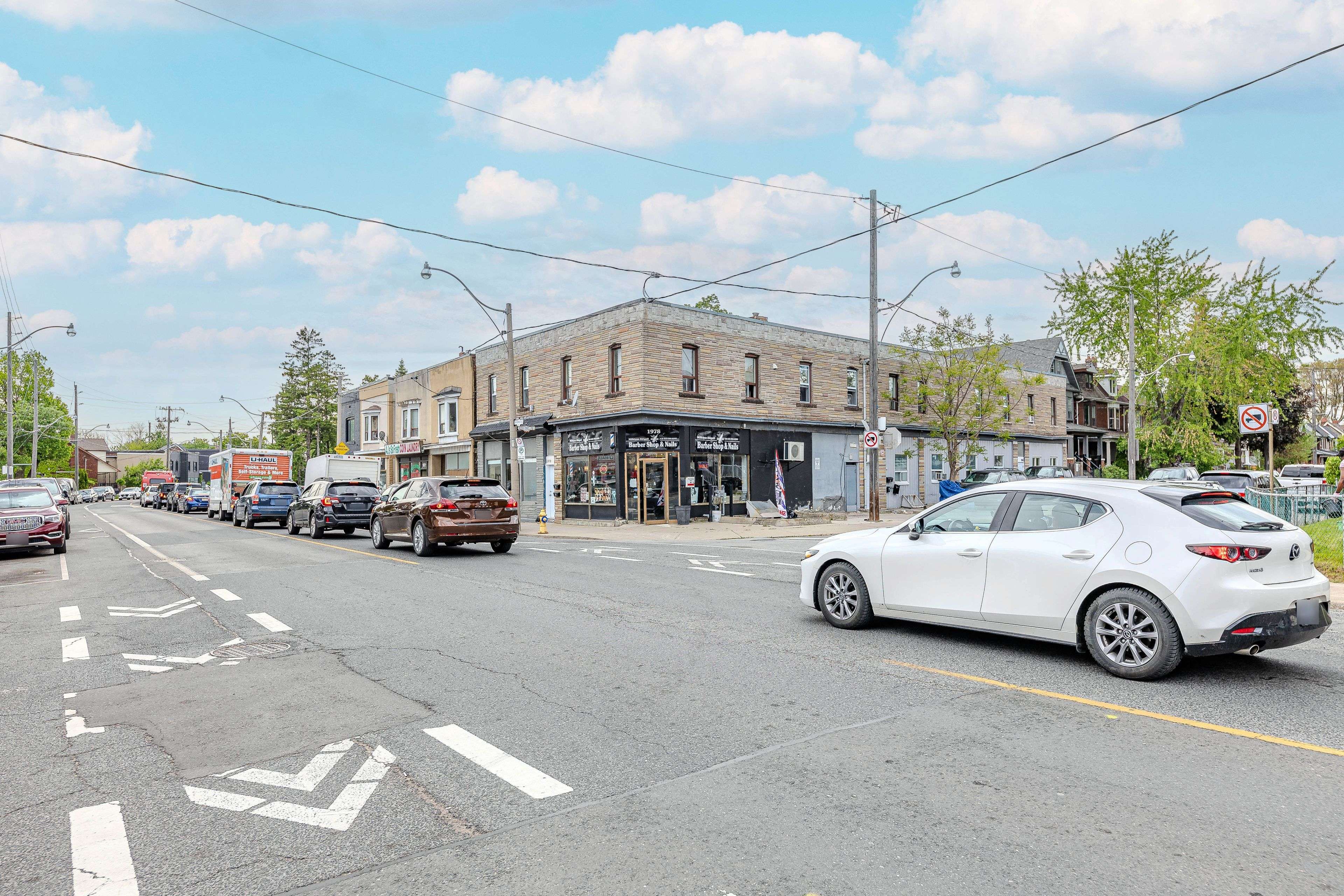 1980 Davenport RD #1, Toronto W03, ON M6N 1C4
