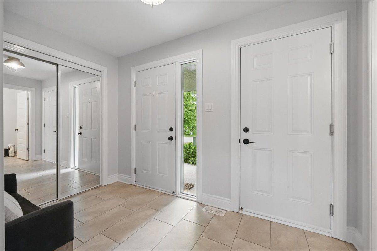 Clarence-rockland, ON K4K 1L5,88 Nathalie ST