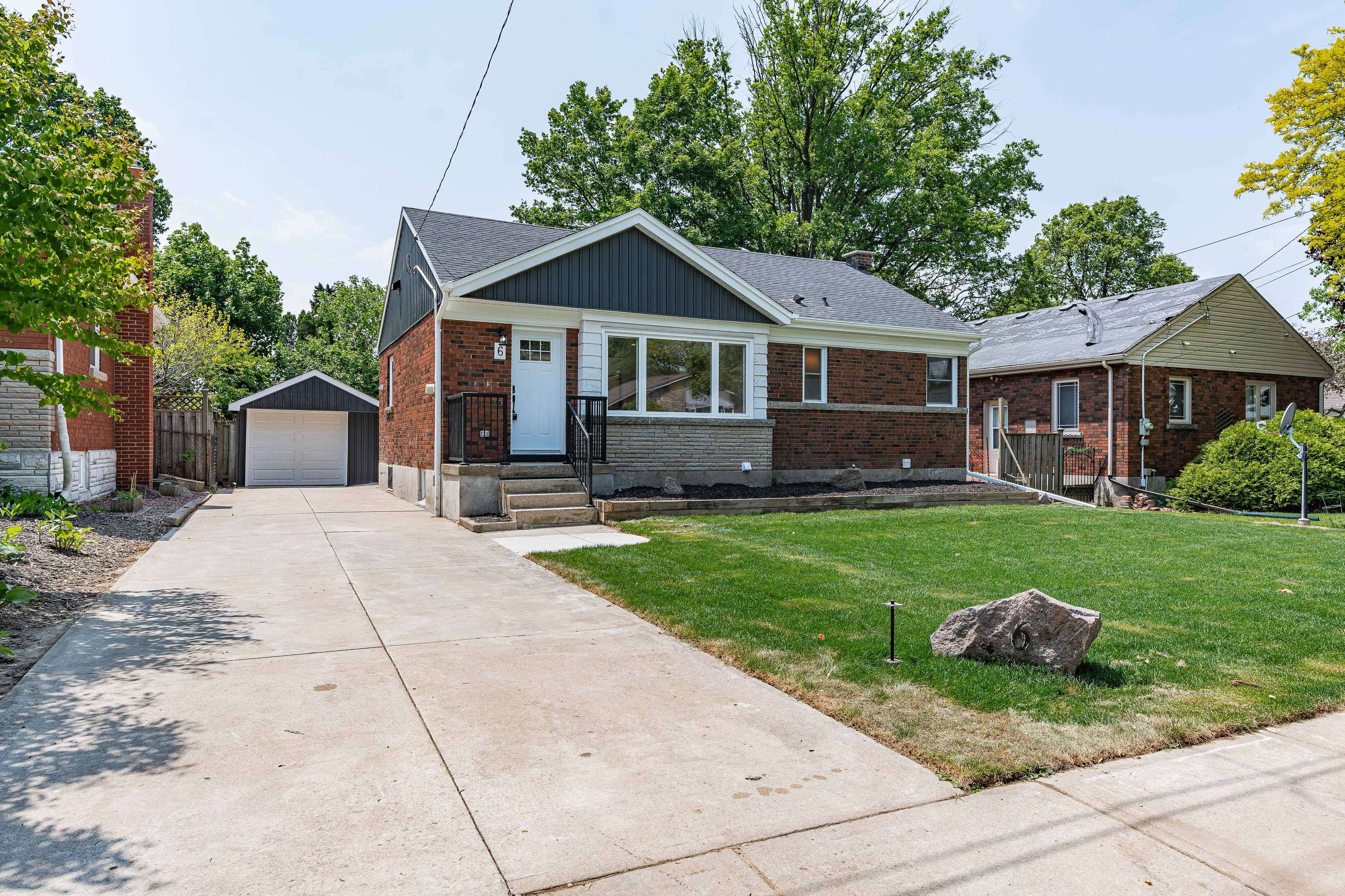 Hamilton, ON L8T 1H3,6 Mulock AVE
