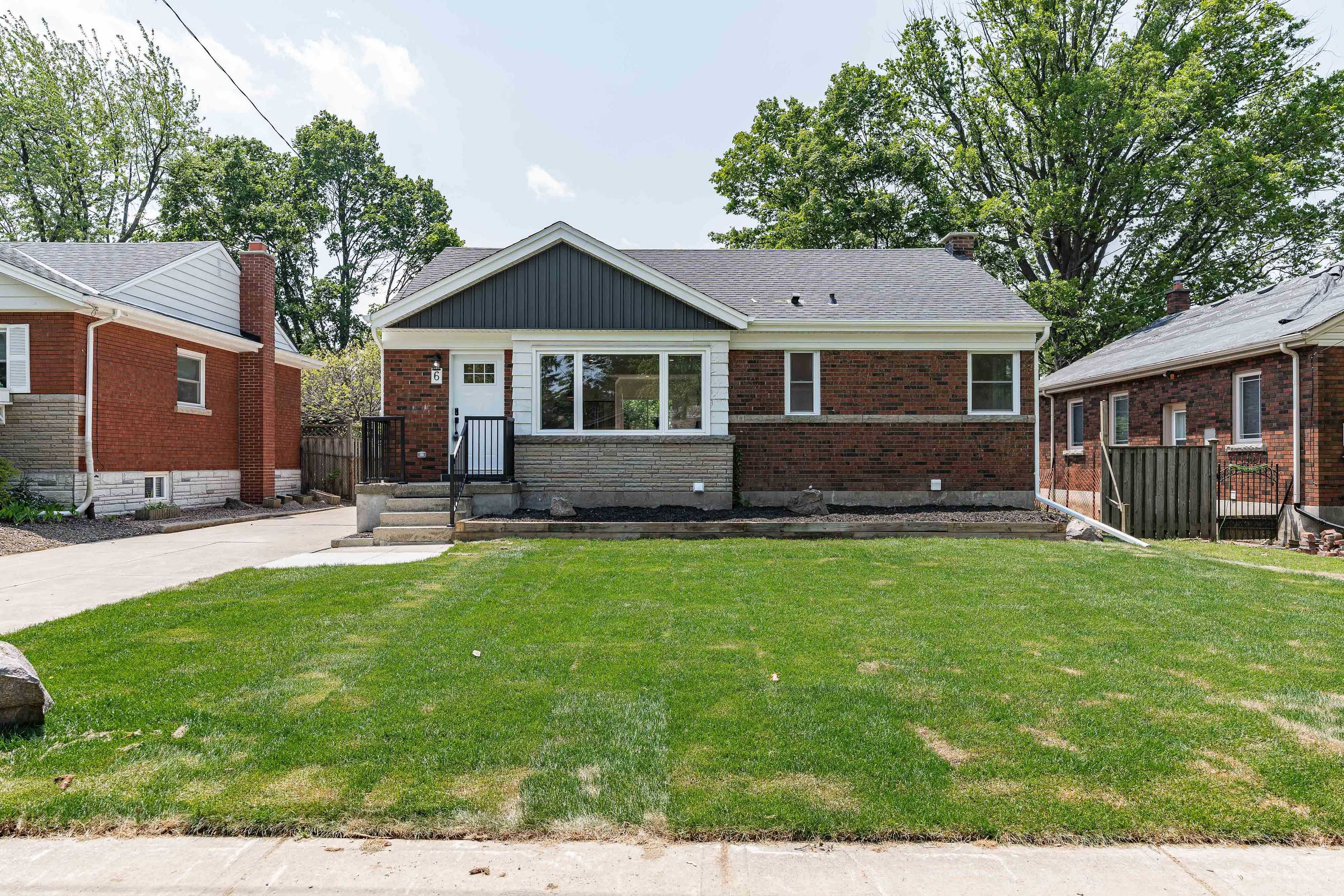 Hamilton, ON L8T 1H3,6 Mulock AVE