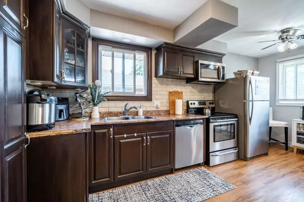Hamilton, ON L9A 4W7,112 GREENINGDON DR