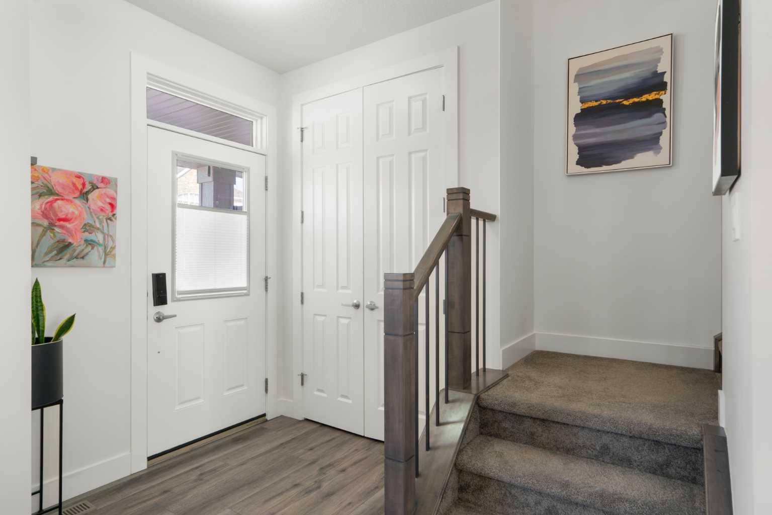 Calgary, AB T2X 4X4,308 Yorkville RD SW