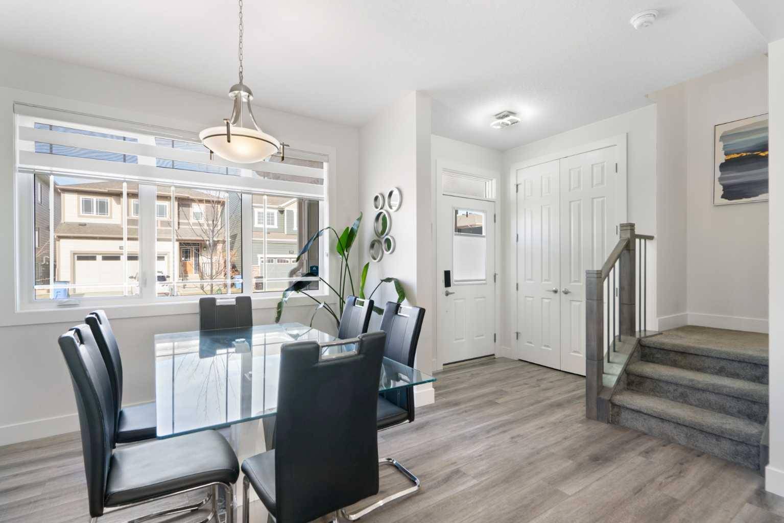 Calgary, AB T2X 4X4,308 Yorkville RD SW