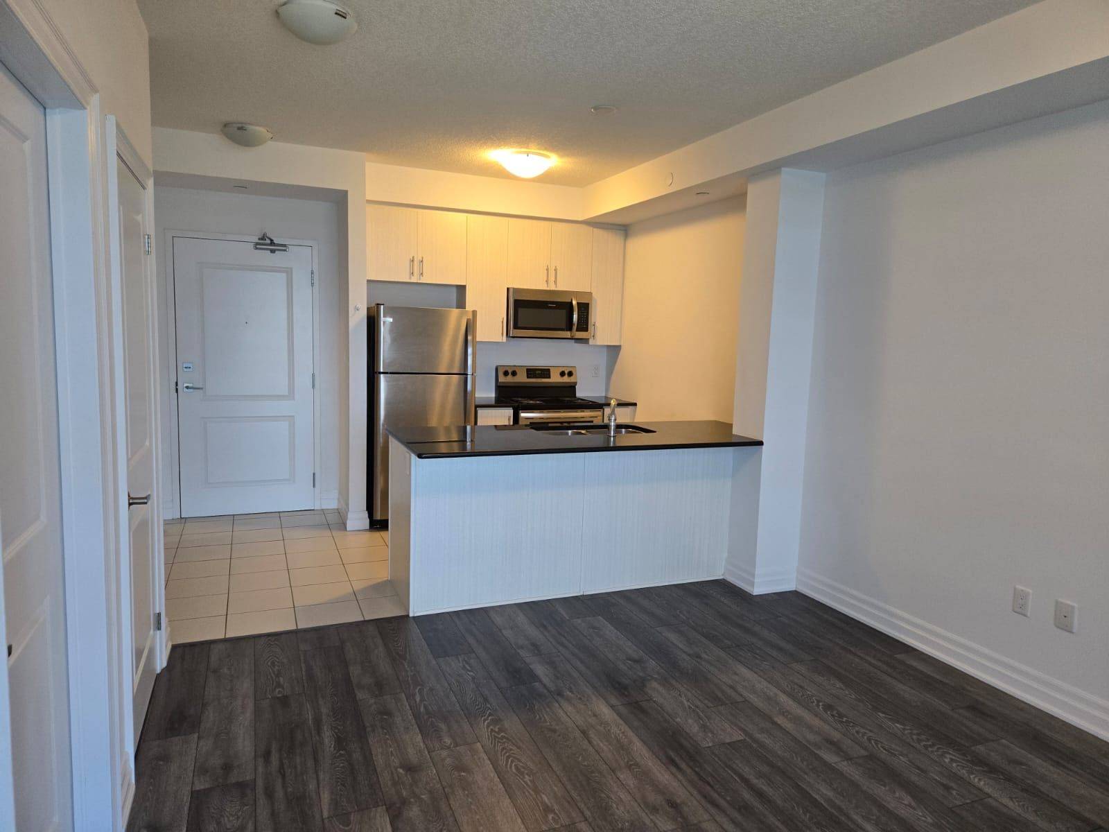 Hamilton, ON L8E 0K2,101 SHOREVIEW PL #502
