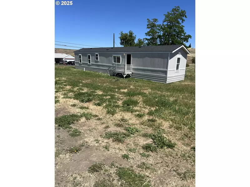 808 SE 10th ST, Pendleton, OR 97801