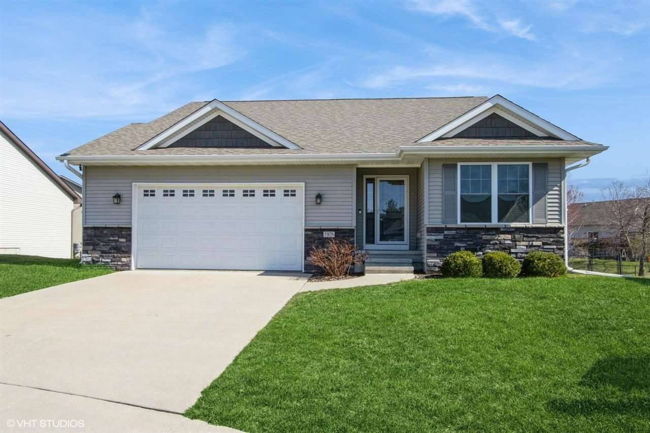 1976 Chelsea Ct, Iowa City, IA 52240