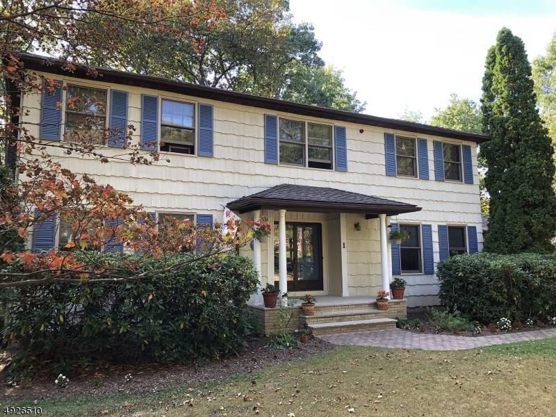 1 ERIC TRL, Vernon Twp., NJ 07461