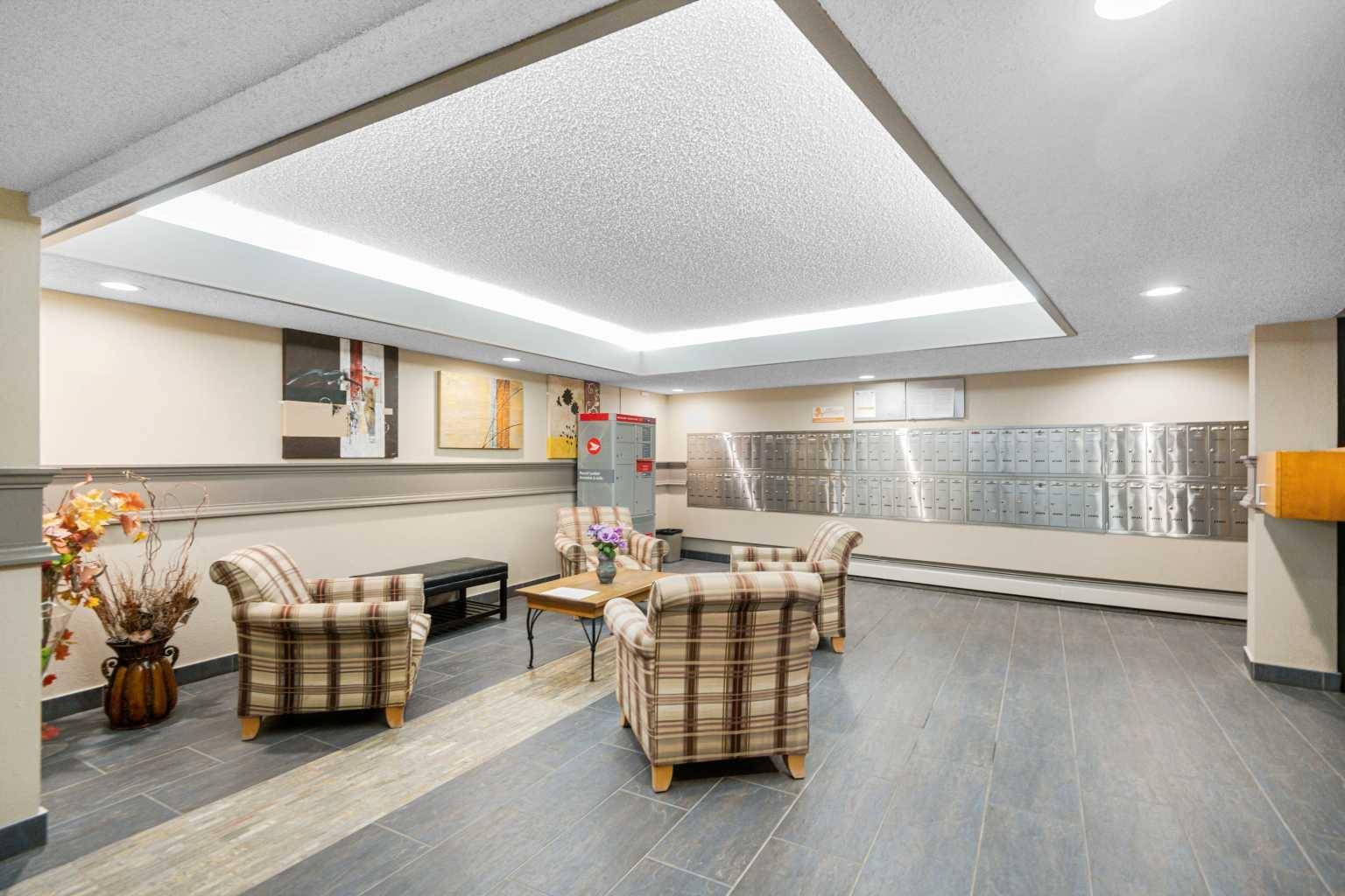 Calgary, AB T2V 4N8,816 89 AVE Southwest #102