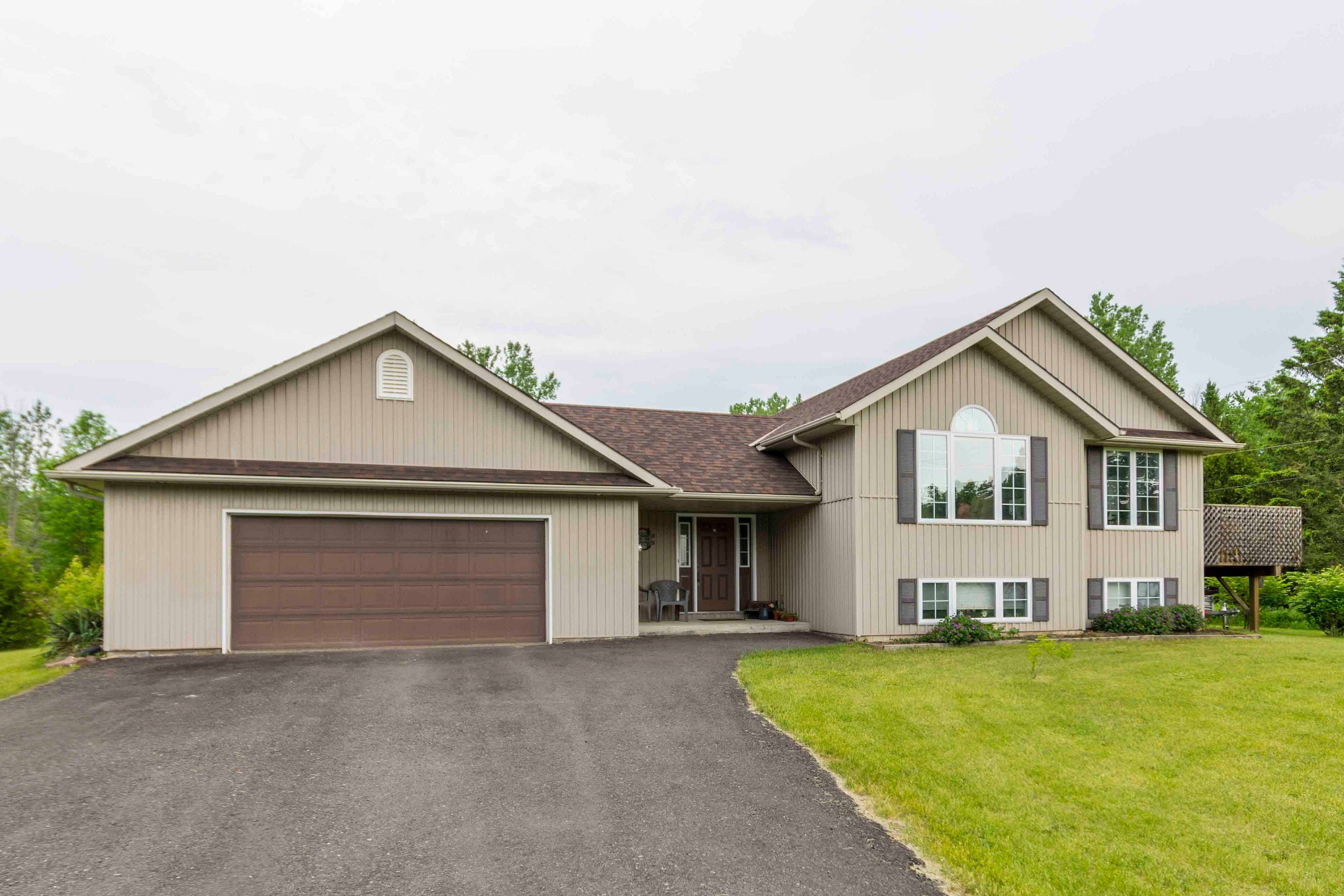 73 Halloway RD,  Quinte West,  ON K0K 3E0