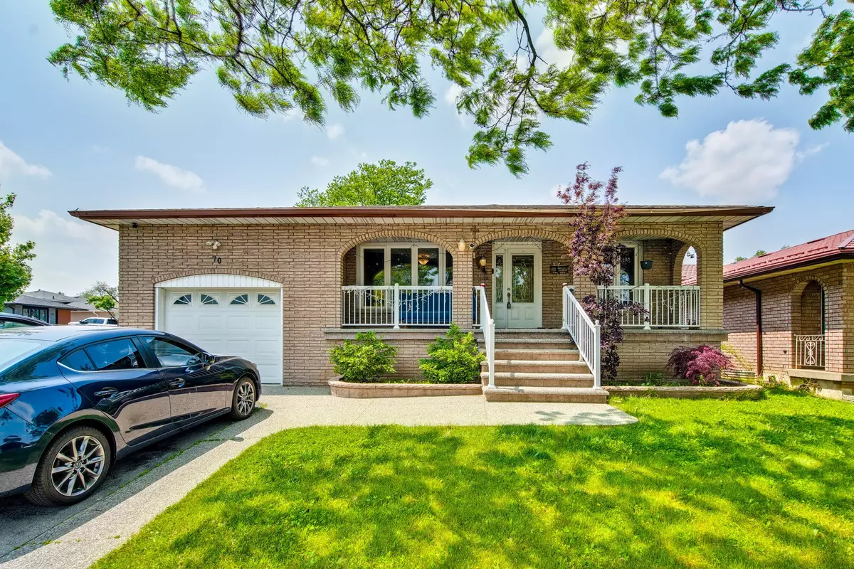Hamilton, ON L9C 6W3,70 Golfwood DR