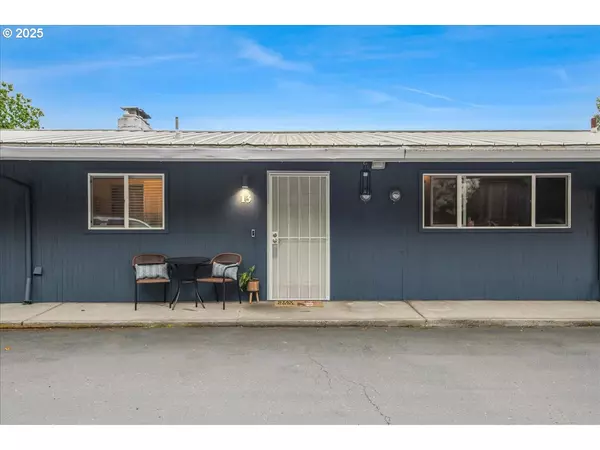 10090 SW BEAVERTON HILLSDALE HWY #13, Beaverton, OR 97005