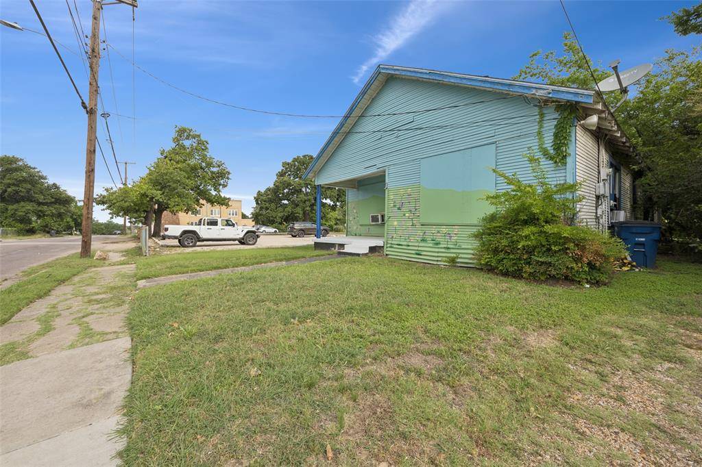 Dallas, TX 75203,1017 Morrell