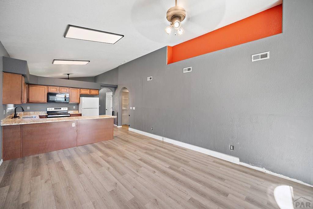 Pueblo, CO 81005,1016 Cedarcrest Dr