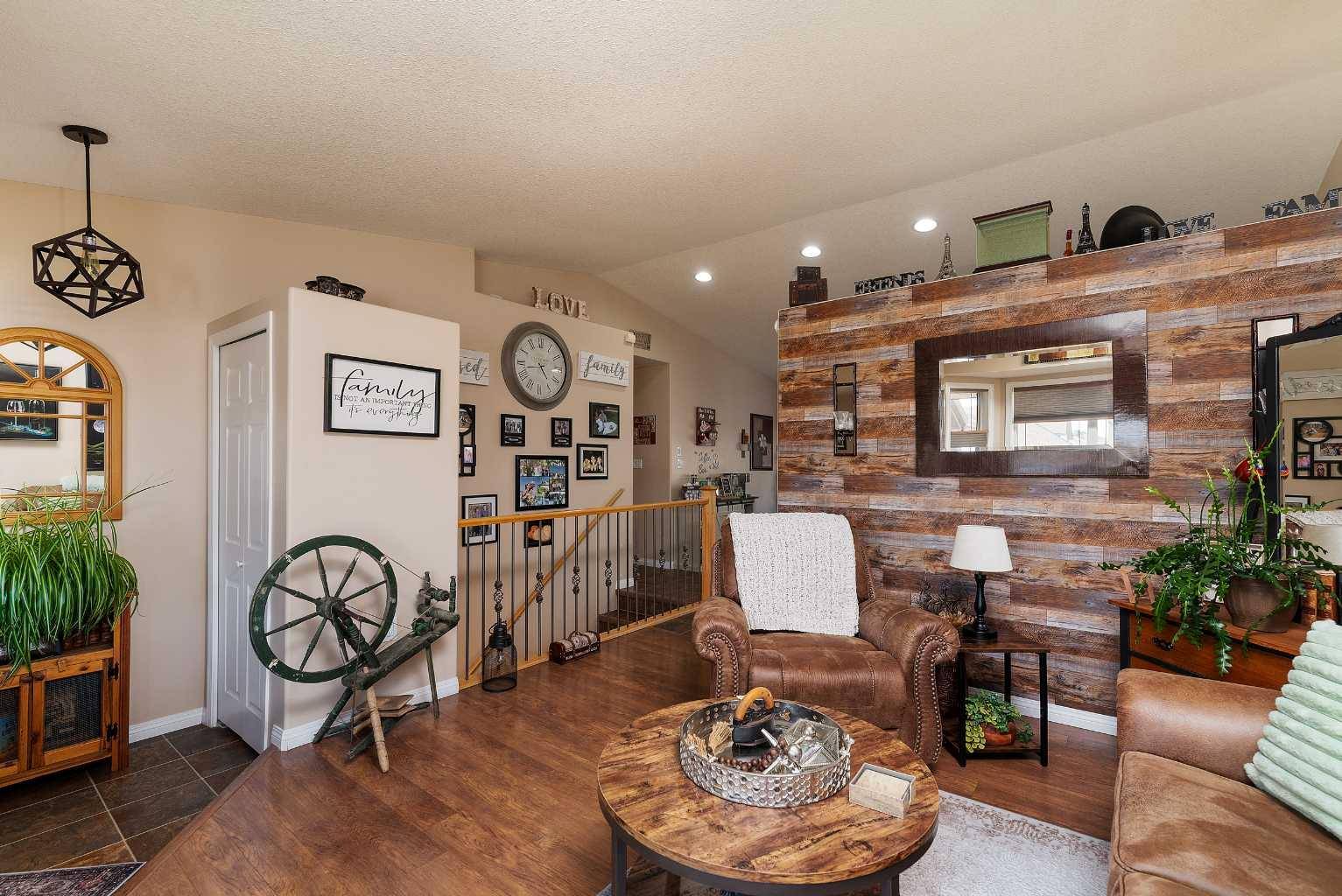Lloydminster, AB T9V1P1,6816 39A ST