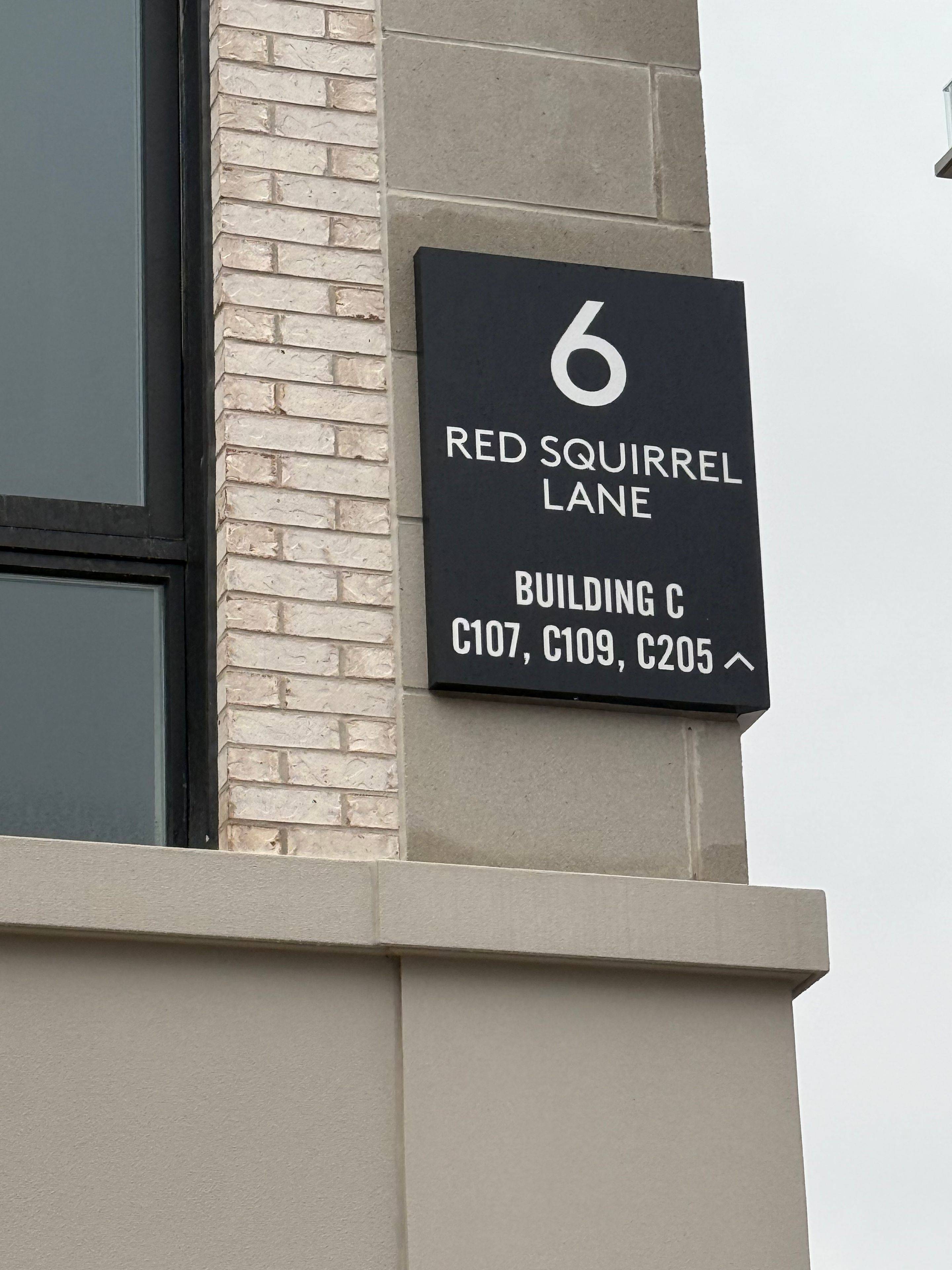 Richmond Hill, ON L4S 0P5,6 Red Squirrel LN #C-205