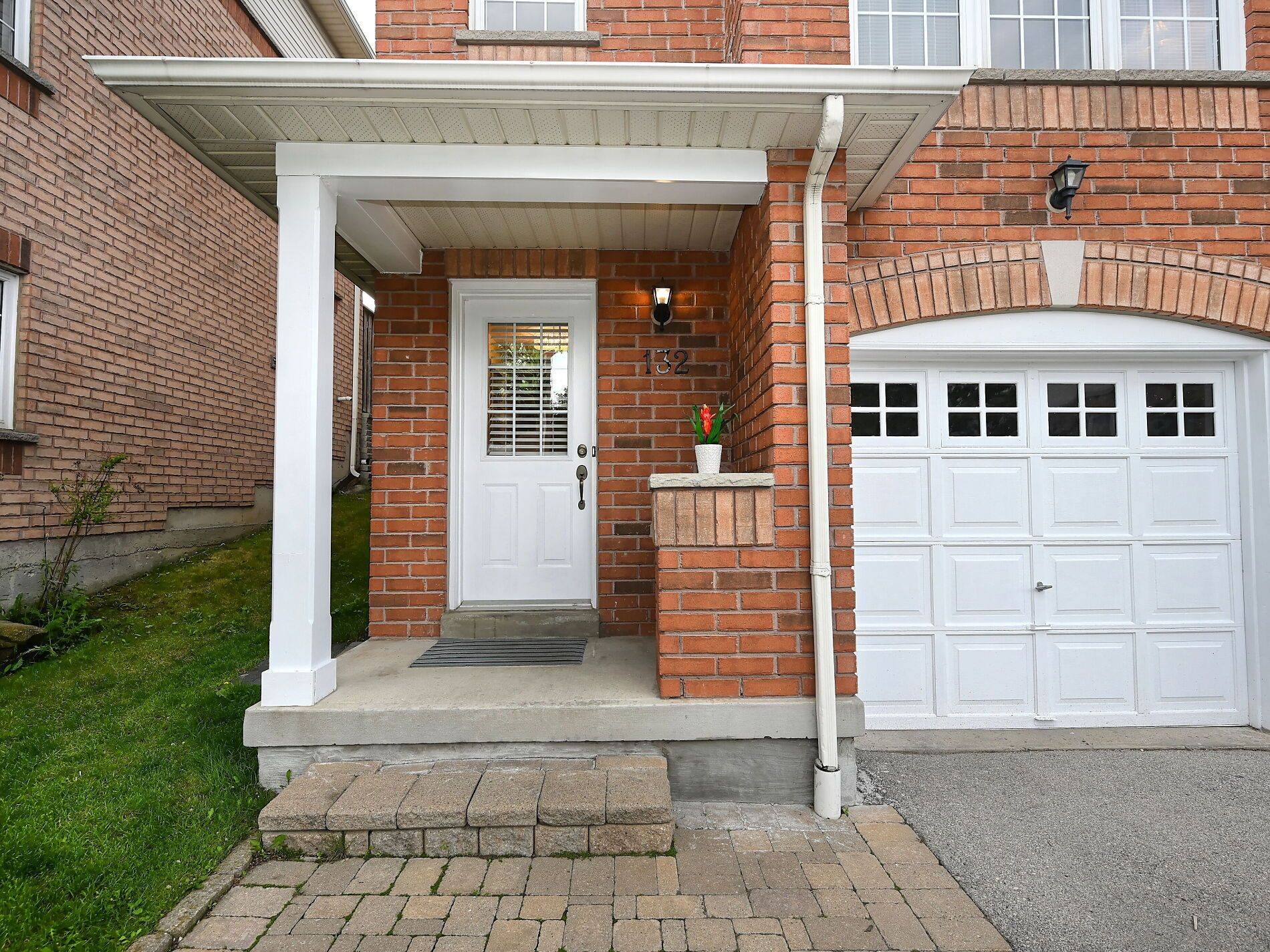 Mississauga, ON L5B 4N5,3030 Breakwater CT #132