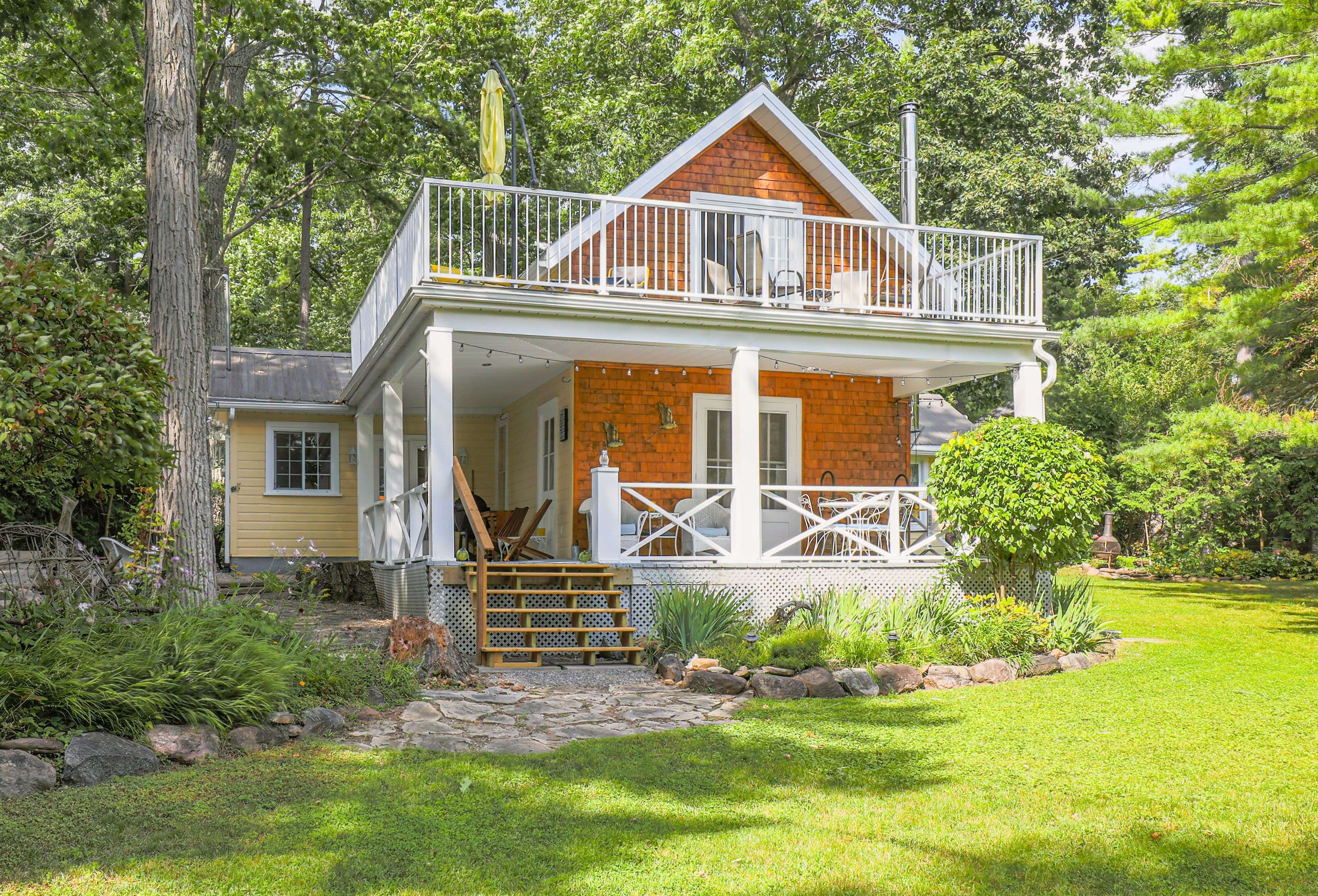 Kawartha Lakes, ON K0M 1N0,10 Sixth ST
