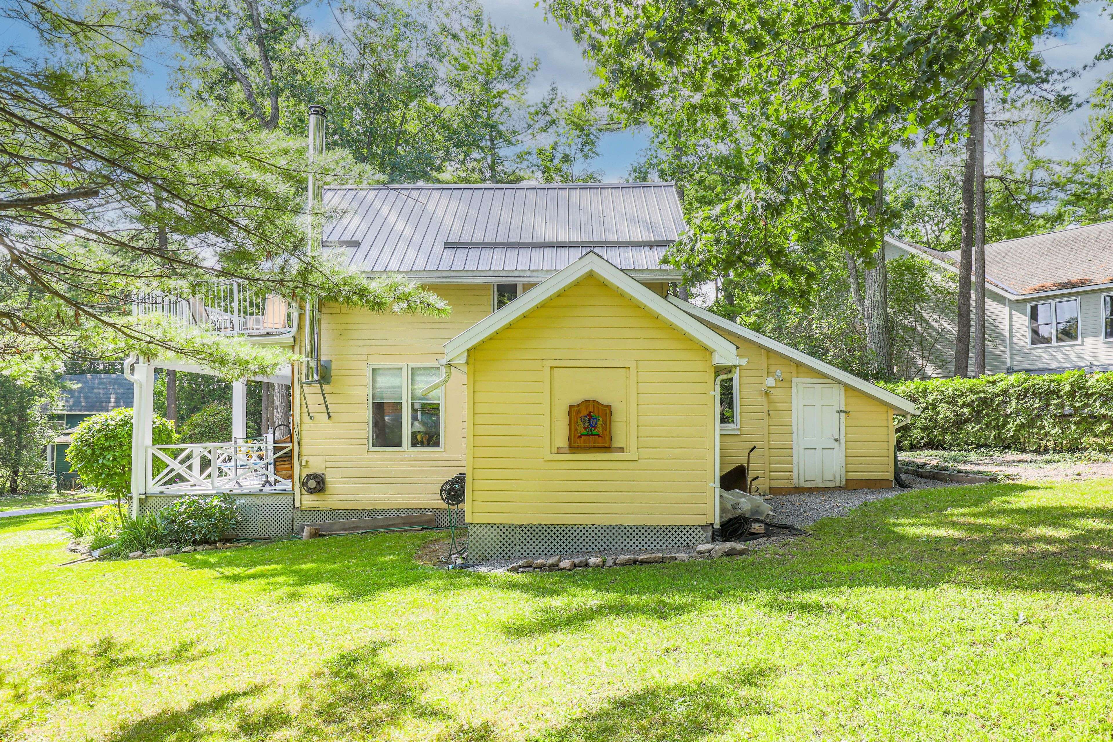 Kawartha Lakes, ON K0M 1N0,10 Sixth ST