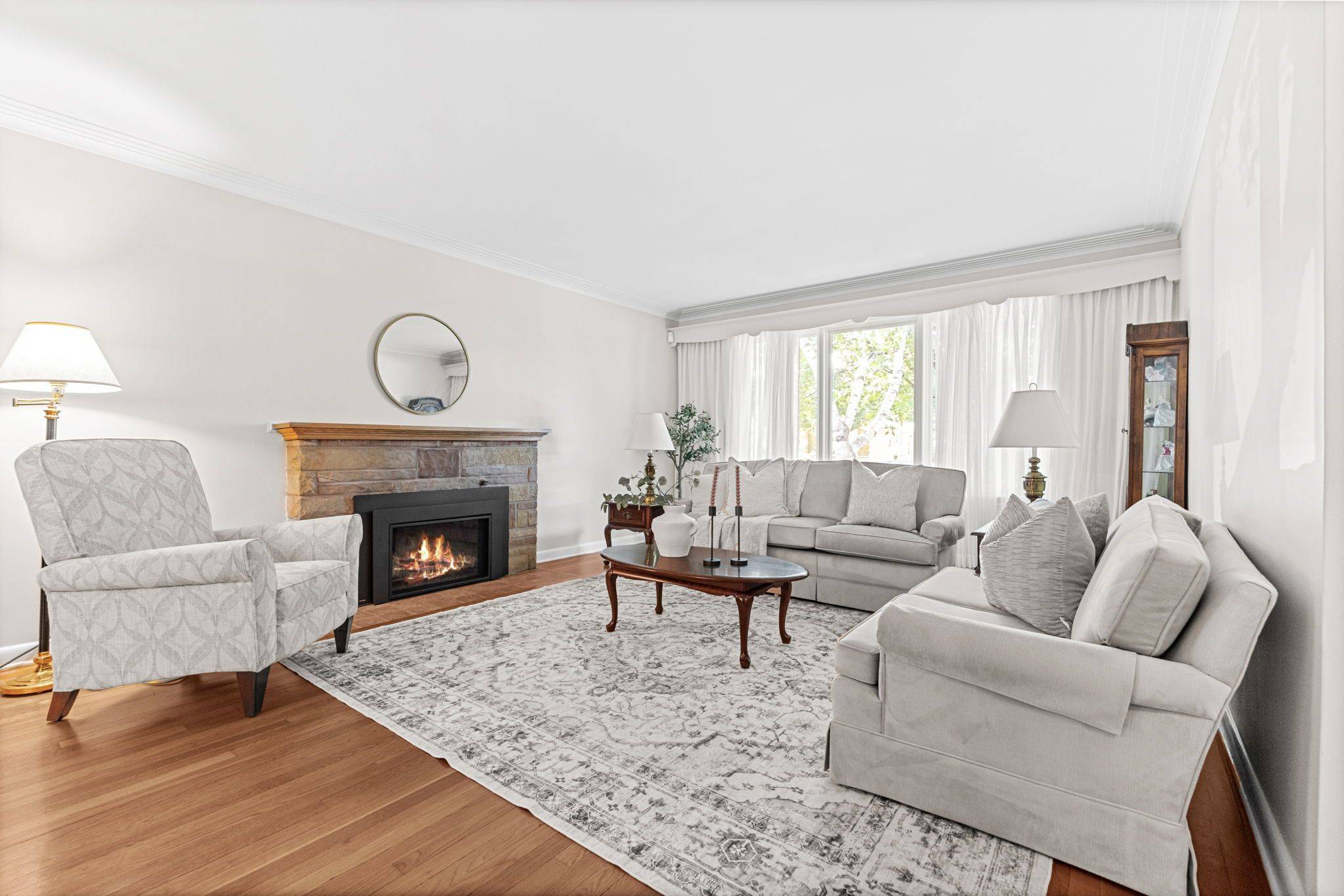 Elmvale Acres And Area, ON K1G 1T2,673 Portage AVE