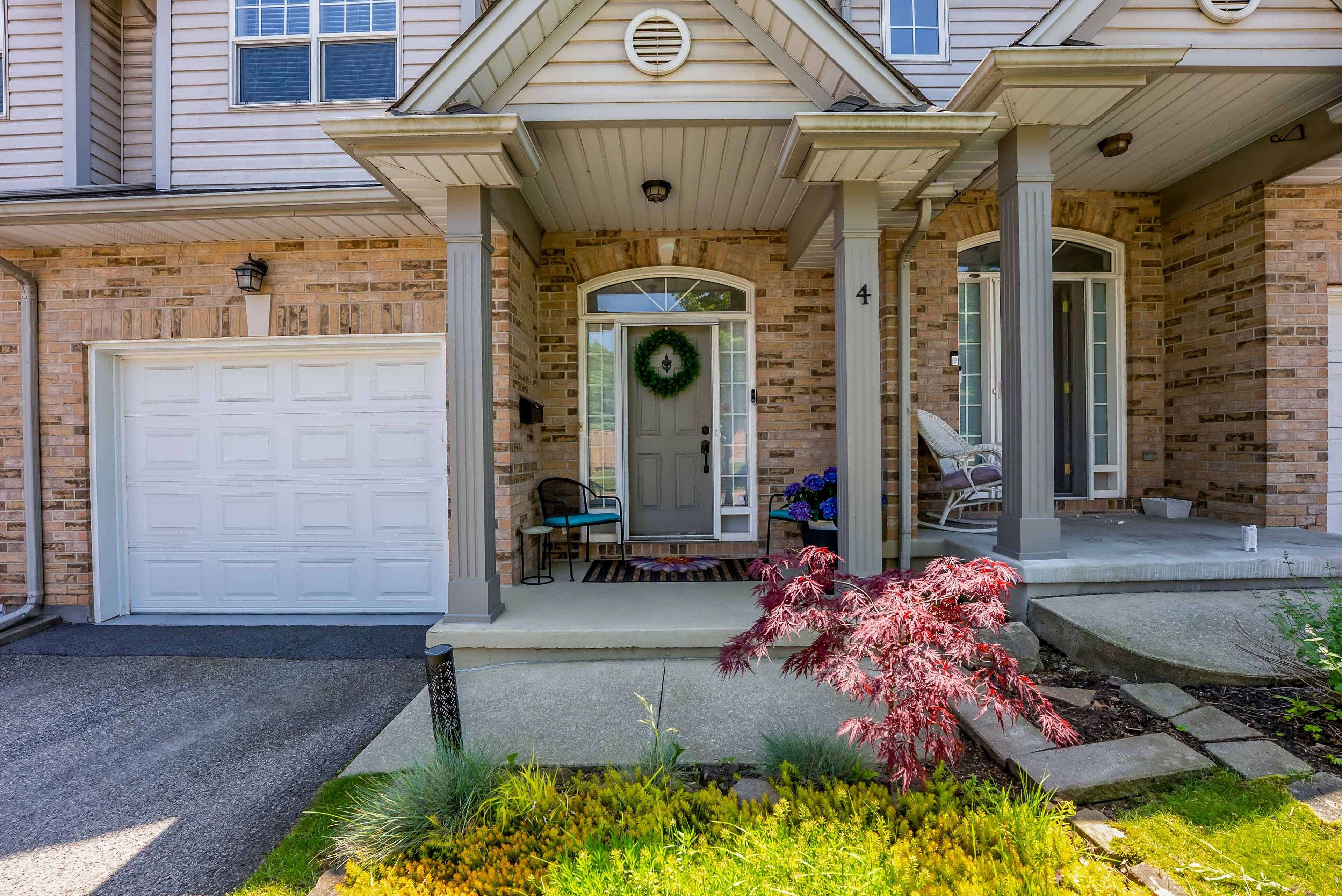 Niagara Falls, ON L2E 7M6,5200 Dorchester RD #4