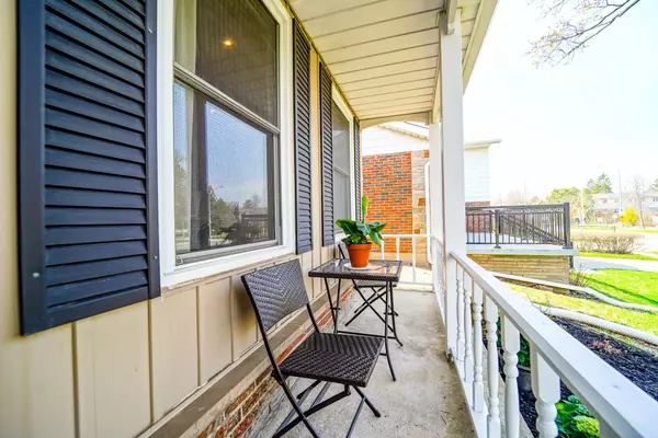 Mississauga, ON L5K 1H2,2396 Homelands DR