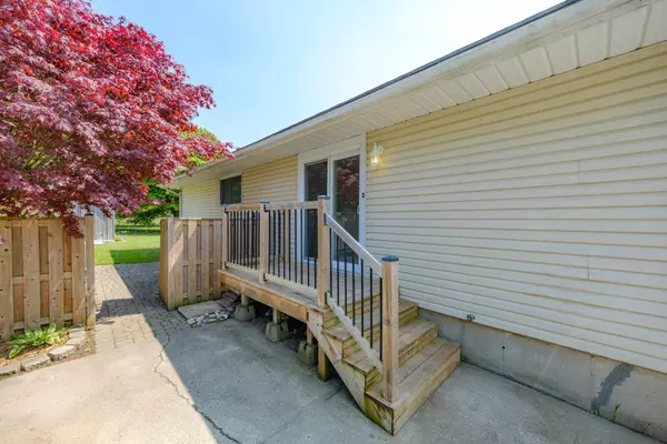 Kincardine, ON N2Z 2R6,287 Queen ST