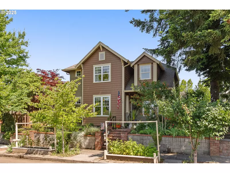 208 W 35TH ST, Vancouver, WA 98660