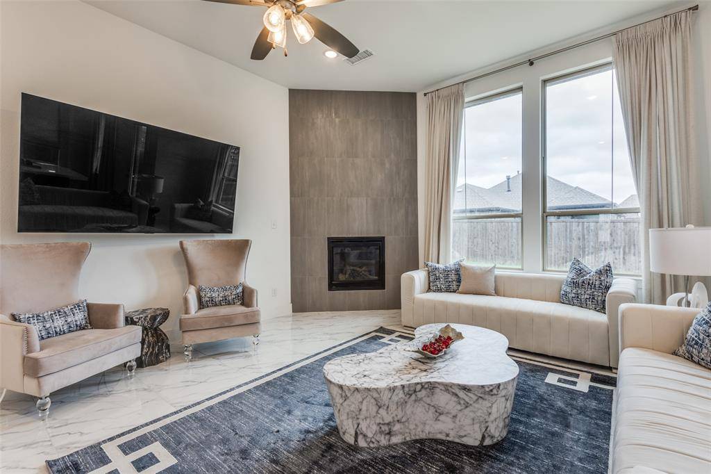 Aubrey, TX 76227,4012 Prickly Pear Avenue