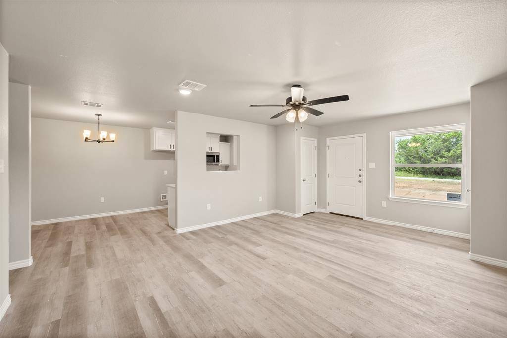 Eddy, TX 76524,218 Melissa Street