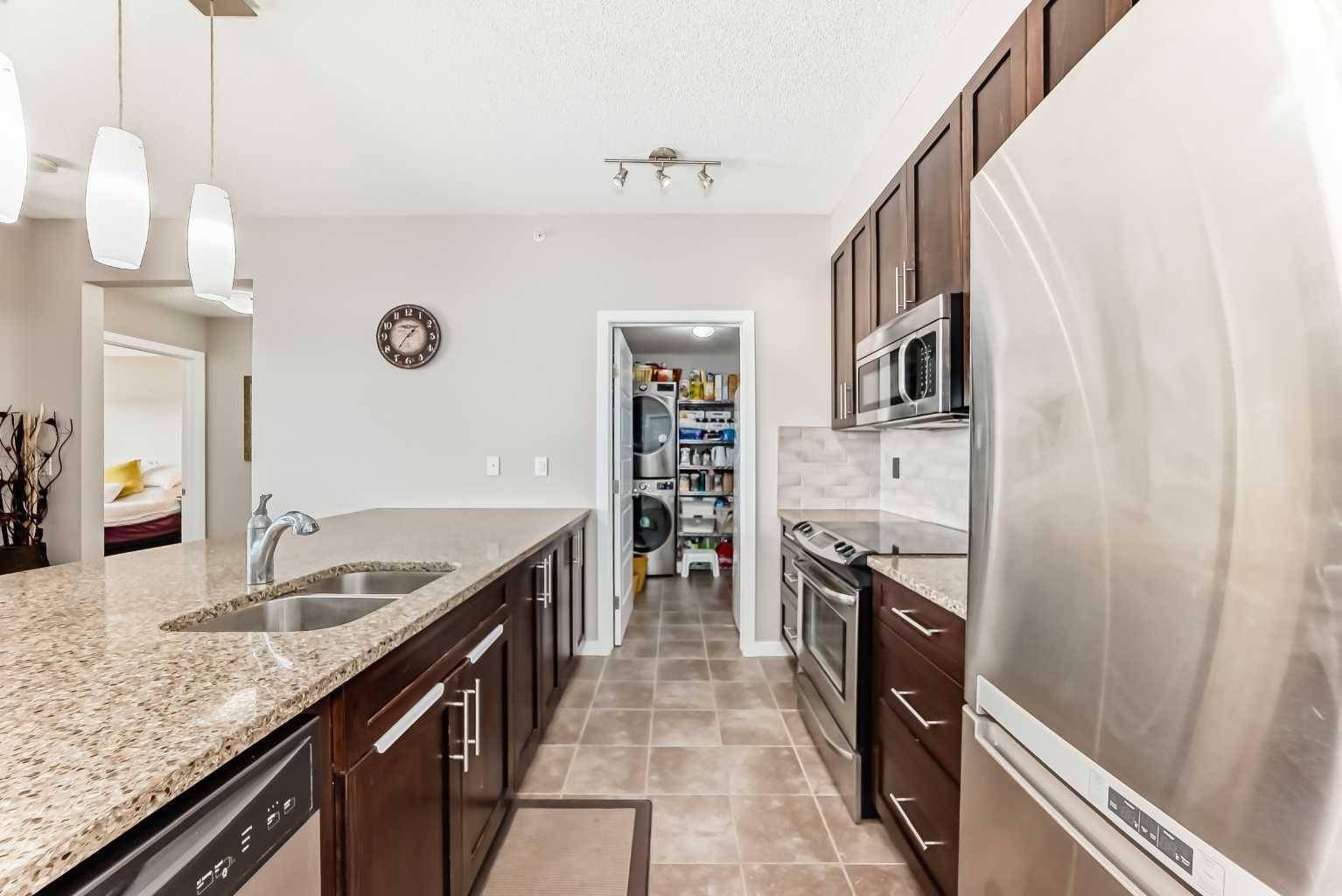 Cochrane, AB T4C0H7,207 Sunset DR #406