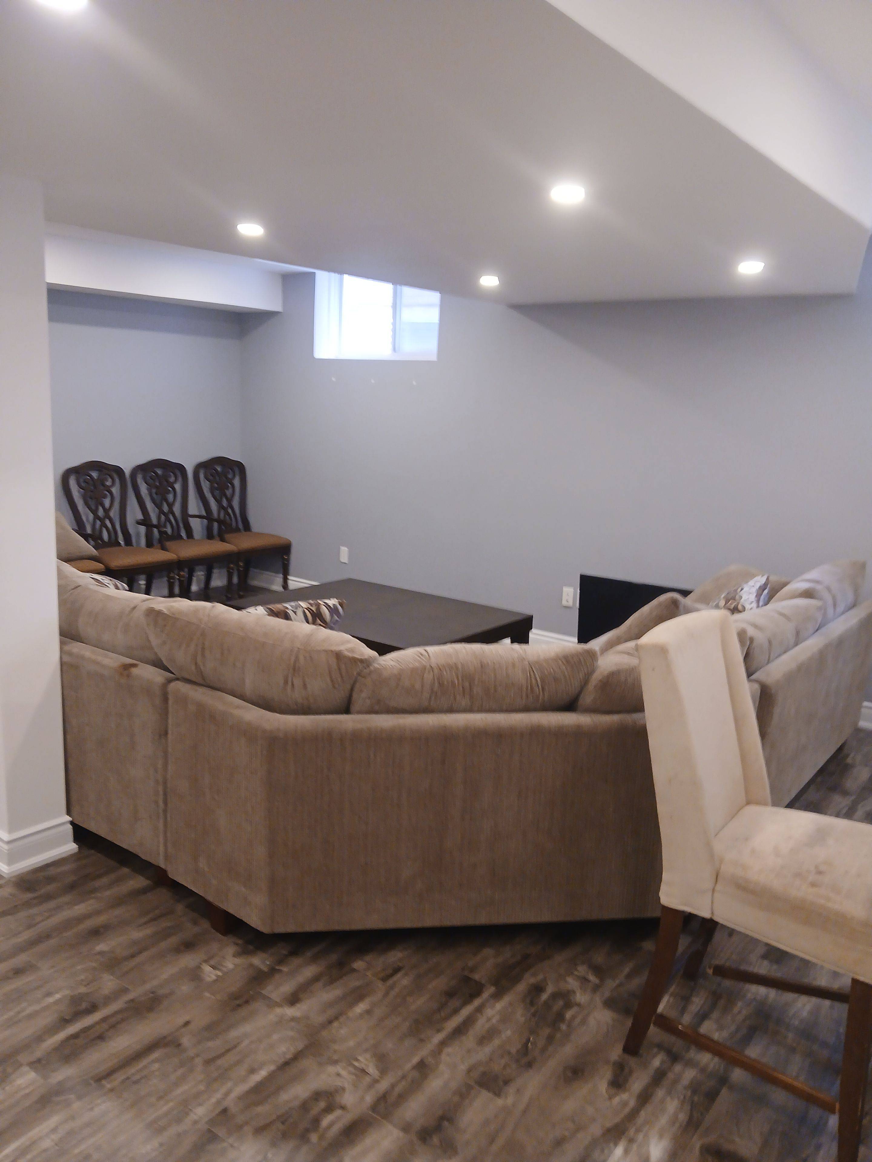 Niagara Falls, ON L2G 0A7,6062 Eaglewood DR #109