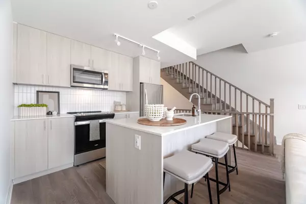 Oakville, ON L6M 1R1,268 Ironside DR