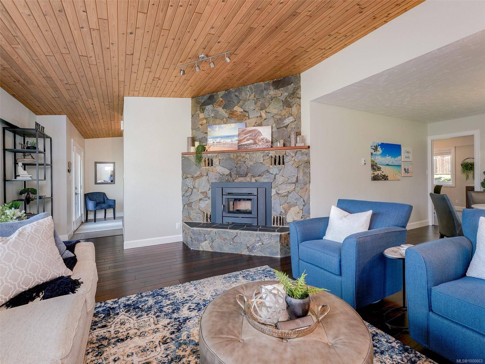 Colwood, BC V9C 3L6,711 Demel Pl