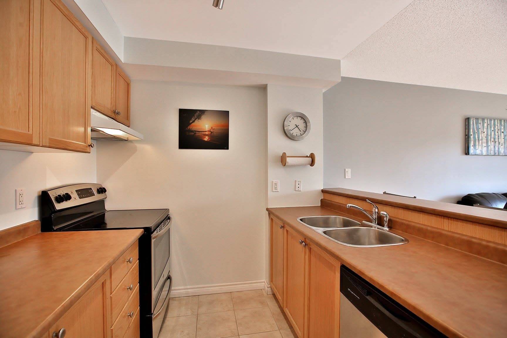 Clarington, ON L1B 0B8,75 Shipway AVE #Un 209