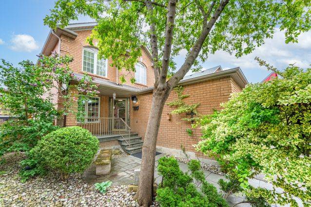Brampton, ON L7A 1J3,57 Creekwood DR