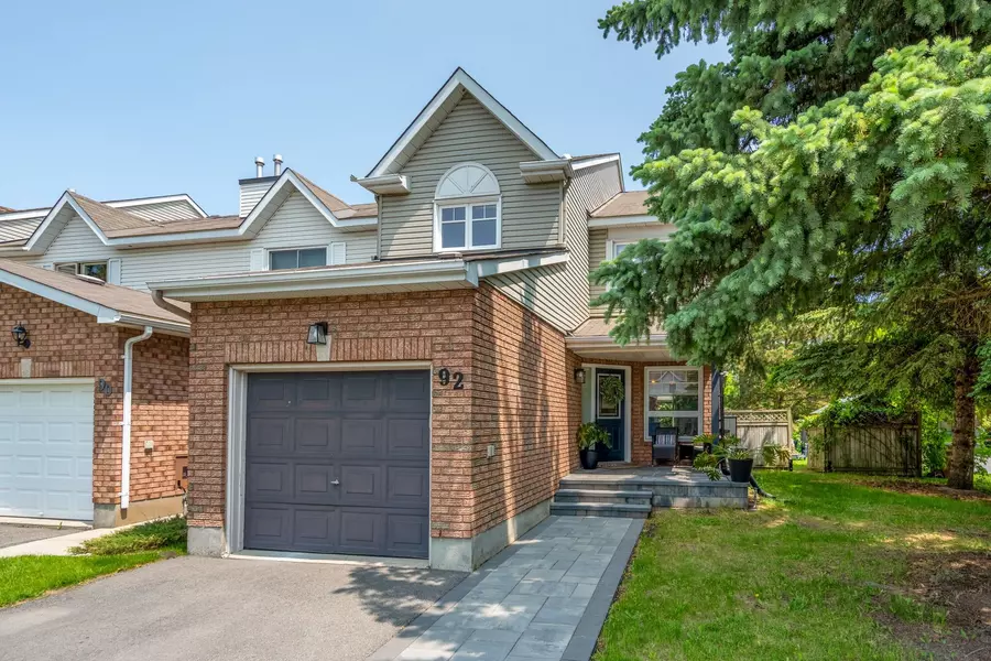 92 Markland CRES, Barrhaven, ON K2G 5Z7