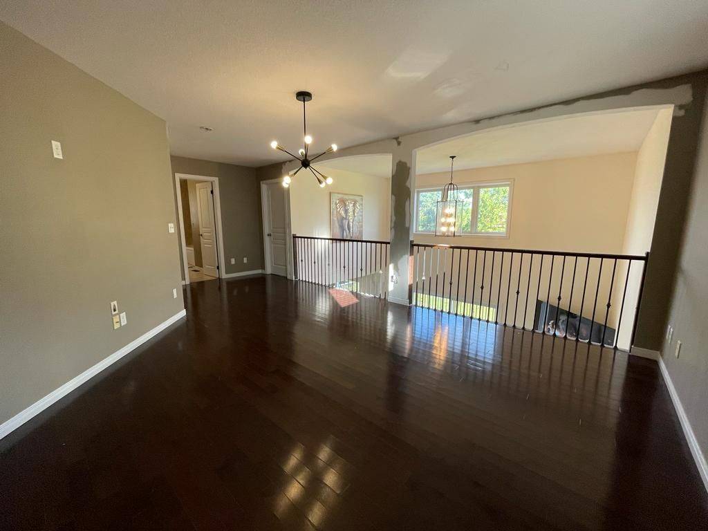 Woodstock, ON N4V 0B3,455 Champlain AVE