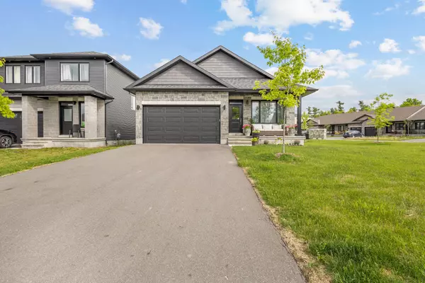 20 Seabert DR, Arnprior, ON K7S 0H9