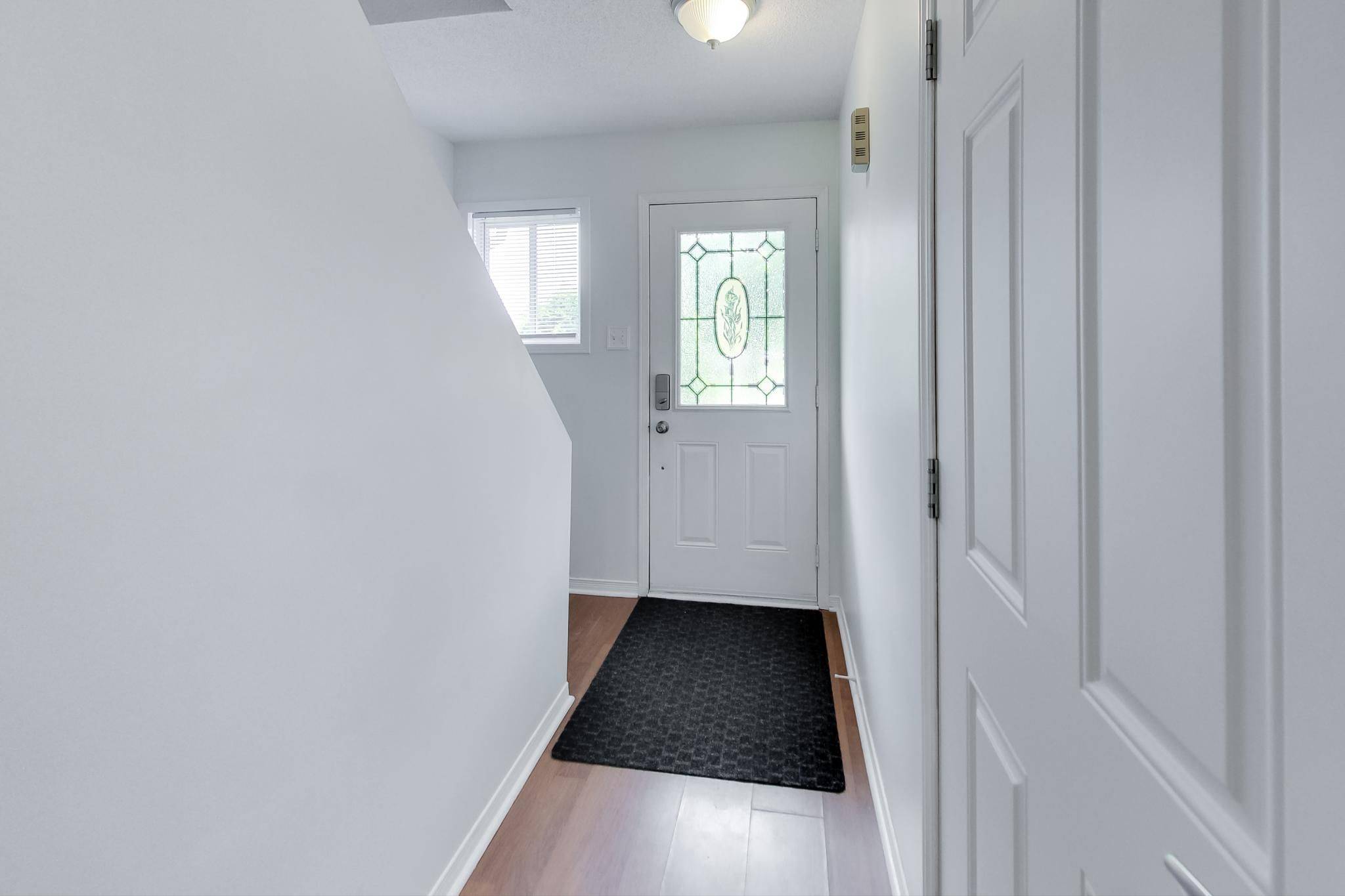 Barrie, ON L4M 6H4,18 Palling LN