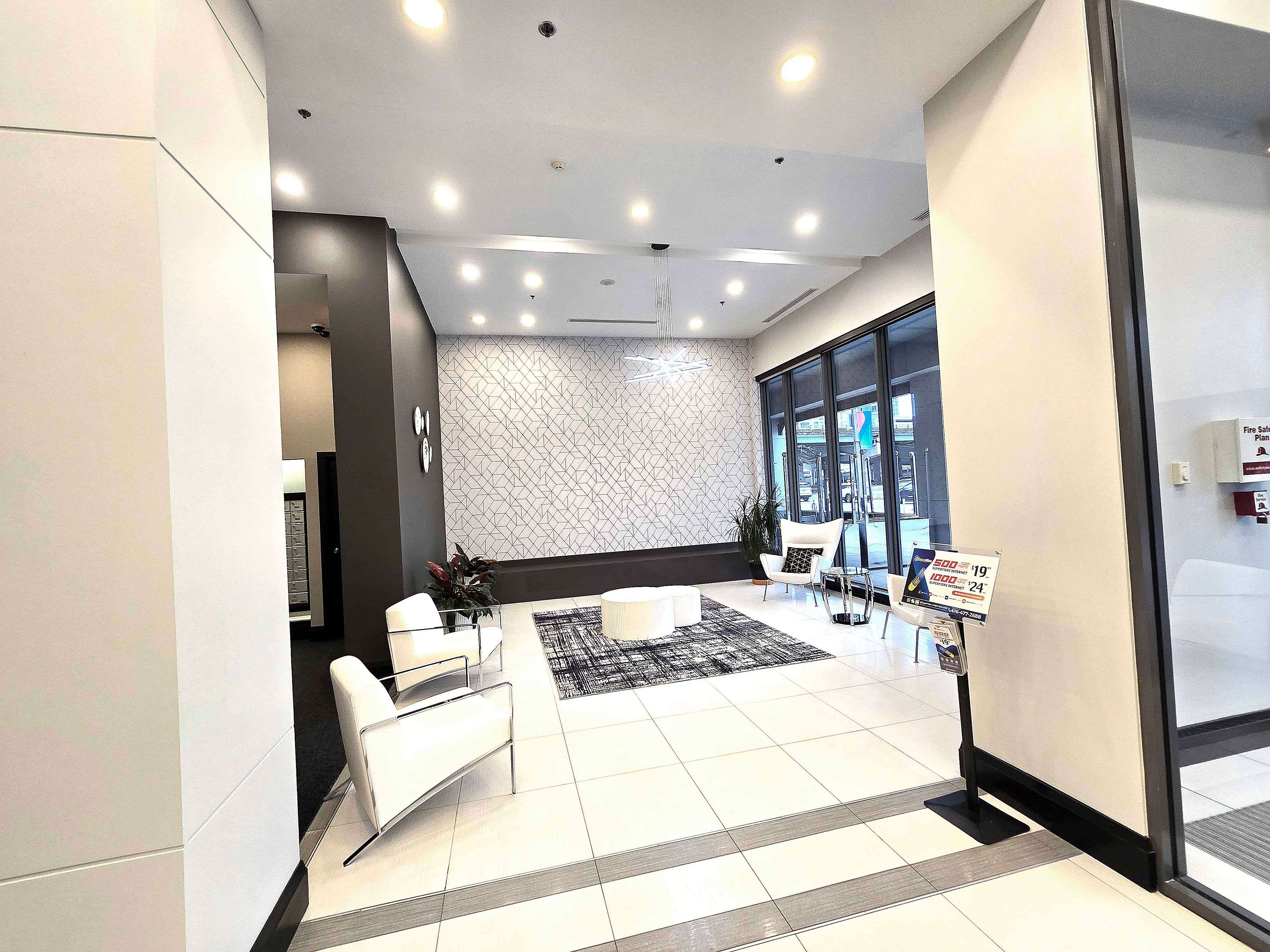 Toronto C01, ON M5J 3A1,25 Lower Simcoe ST #1819