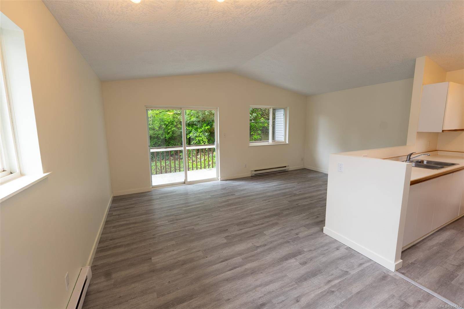 View Royal, BC V9A 2X9,1201 Craigflower Rd #23