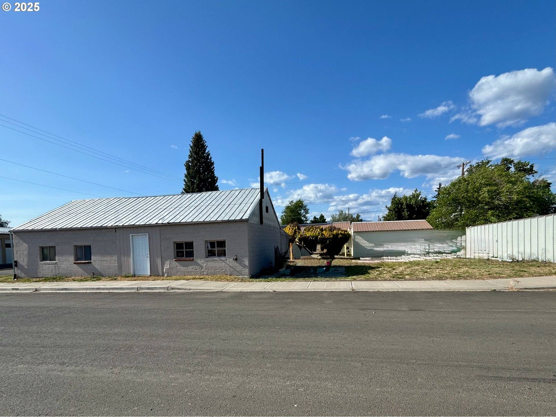 Goldendale, WA 98620,231 W BROOKS ST