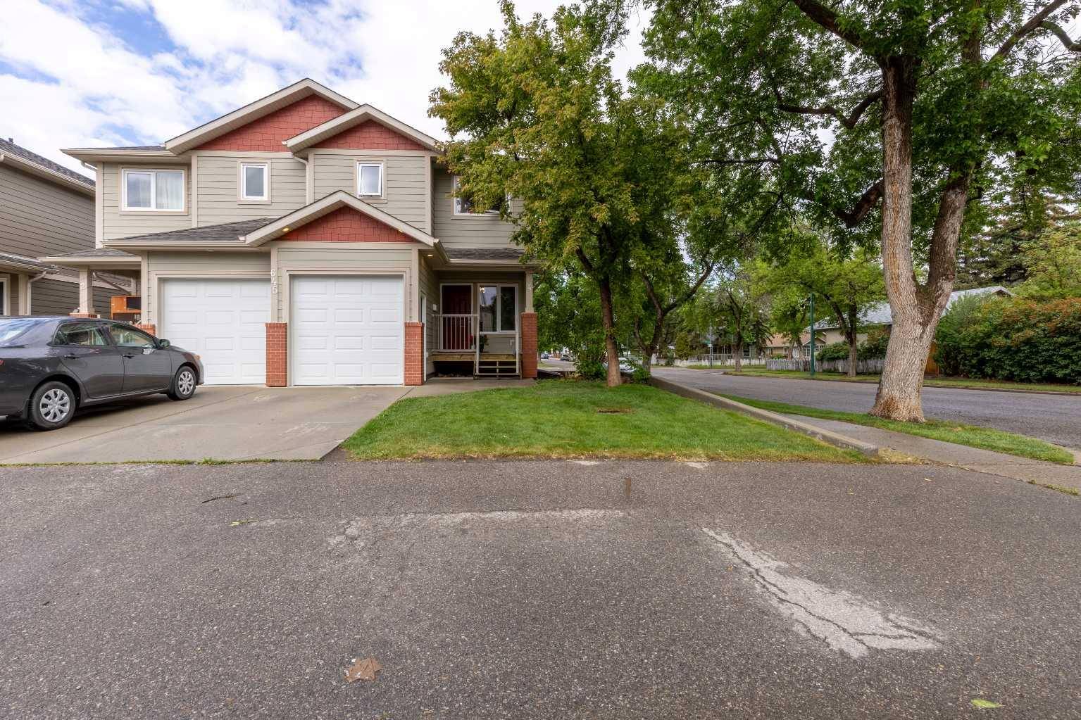 Lethbridge, AB T1H 2K1,645 12A ST North #4