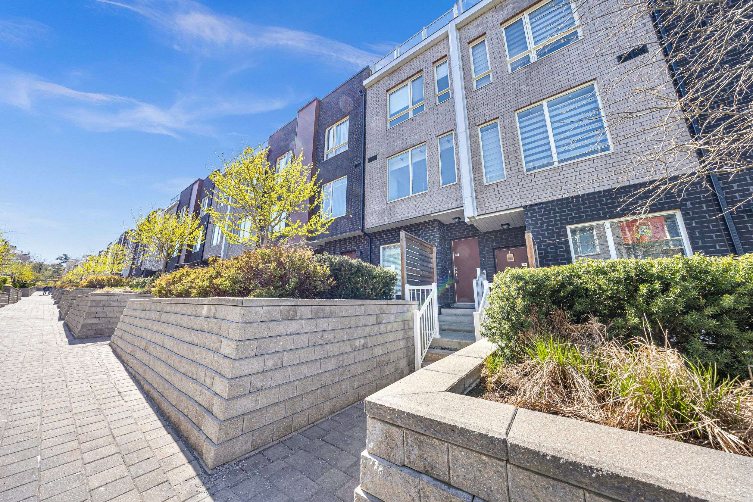 Toronto E11, ON M1B 0C6,1361 Neilson RD #48